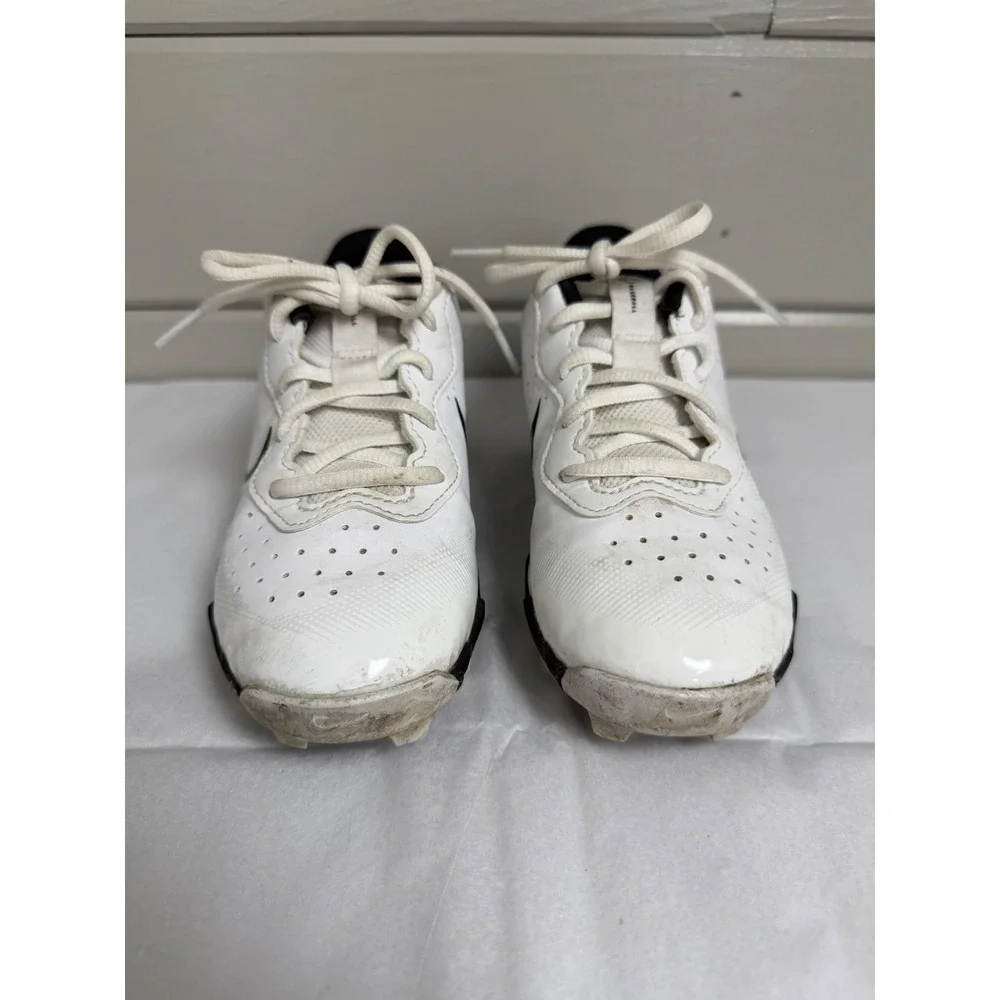 (Nike) Alpha  Fastflex Kids 2.5Y White Black Baseball Cleats DJ6525-101